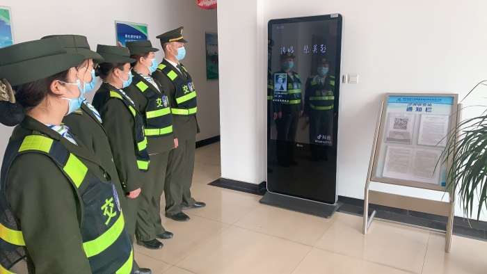 3月31日，沙河站开展清明祭英烈活动2；摄影：李晓妹
