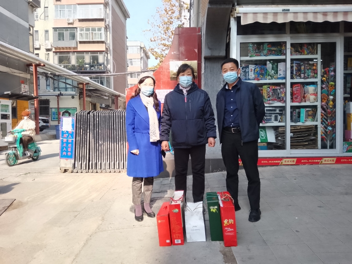 石安分公司党委走访慰问驻村干部家属